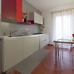 Dimora Morelli 3* גוביו