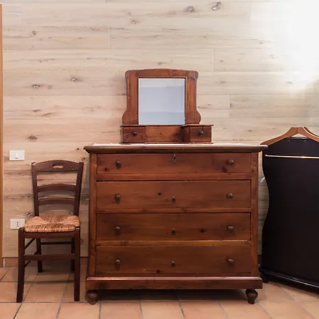 فندق مبيت وإفطار Dimora Morelli 3*