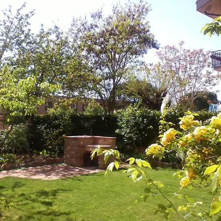 Dimora Morelli فندق مبيت وإفطار غوبيو